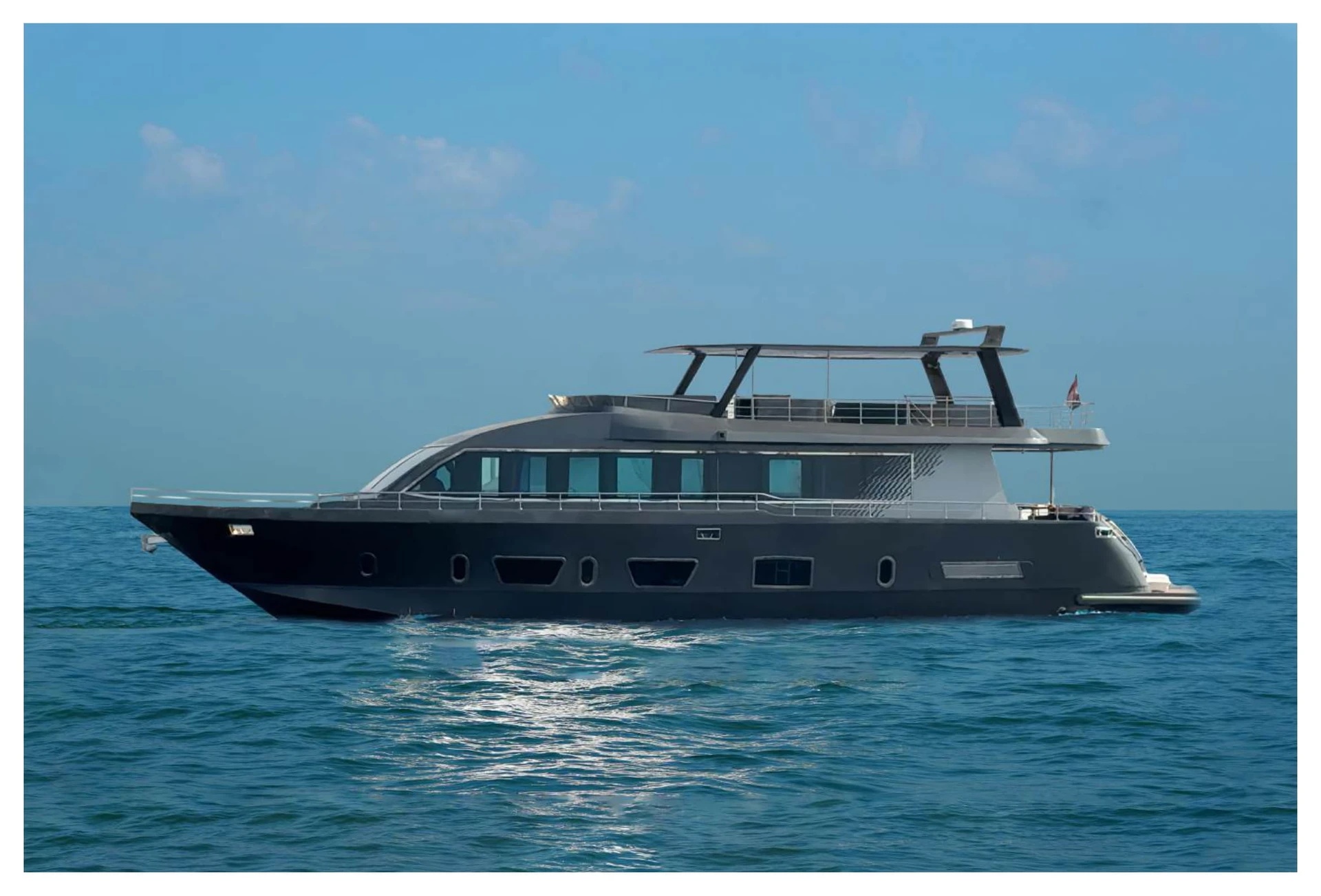 Omega Yacht 100ft