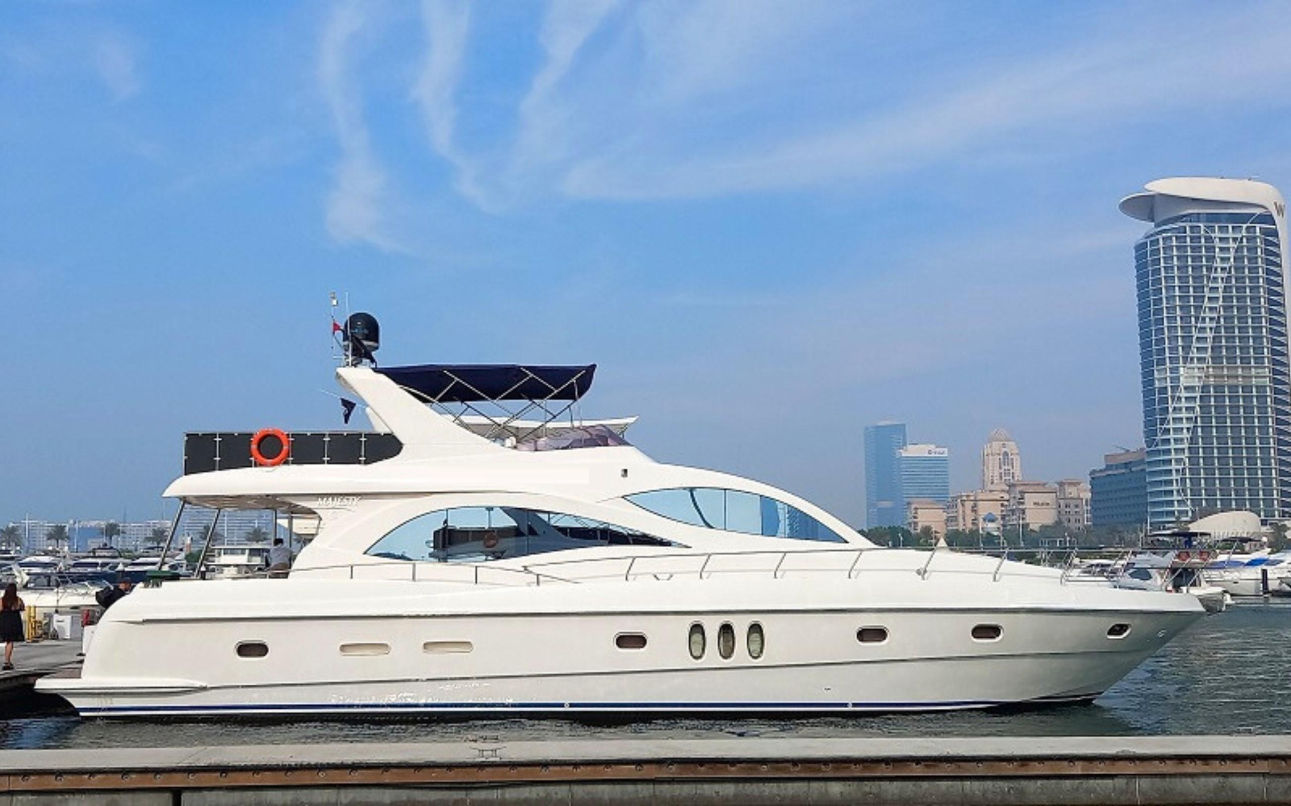 Majesty Premium Yacht 70ft